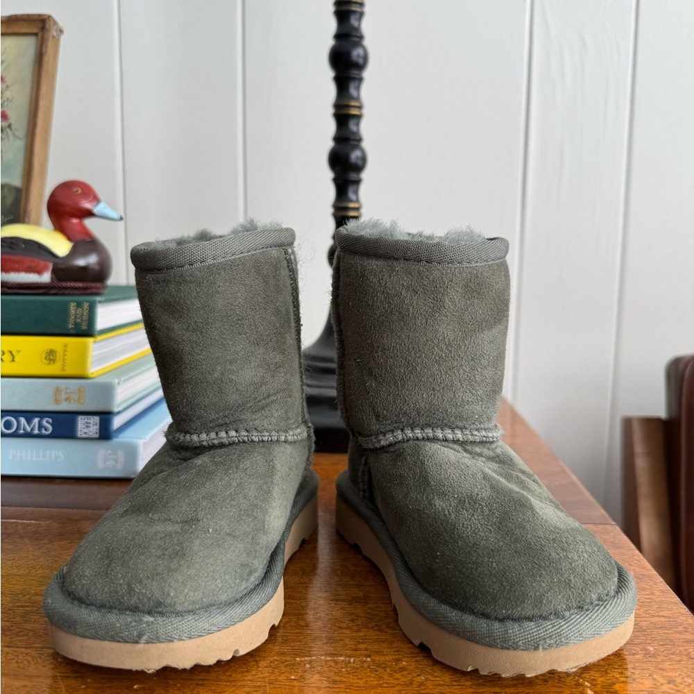 Ugg Classic II Boot in green